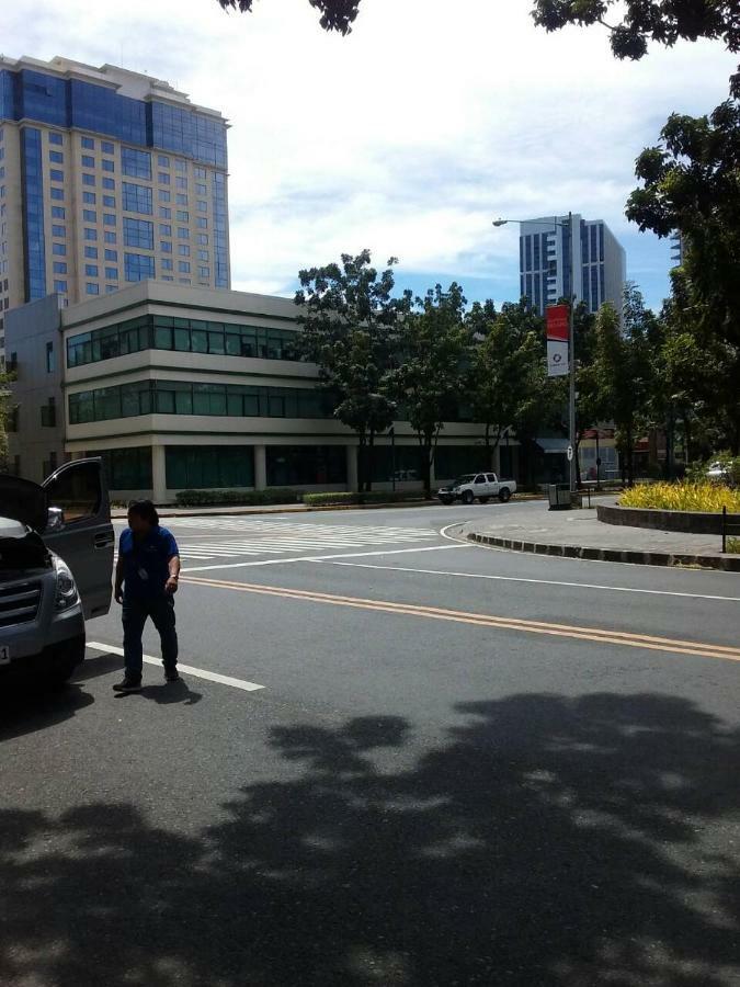 Alabang Northgate Hotel Manila Exterior photo